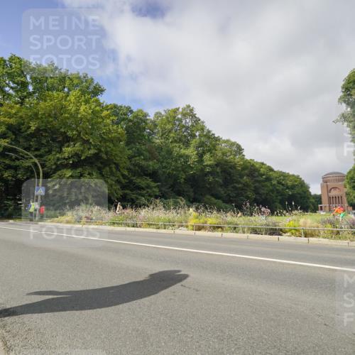 14.09.2025 - Stadtparktriathlon Michael Burmester http://msf.ph/oto/8891582 14.09.2025 10:40:22 Radfahren 626, 712, 714, 818 meine-sportfotos.de