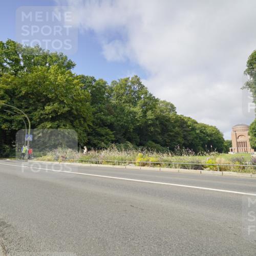 14.09.2025 - Stadtparktriathlon Michael Burmester http://msf.ph/oto/8891643 14.09.2025 10:41:13 Radfahren 746, 771, 778, 791 meine-sportfotos.de