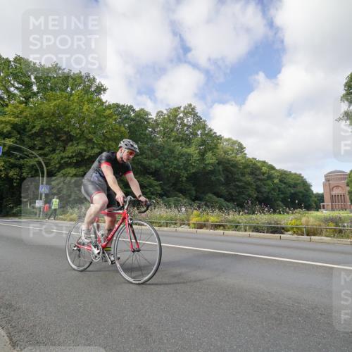 14.09.2025 - Stadtparktriathlon Michael Burmester http://msf.ph/oto/8891860 14.09.2025 10:48:19 Radfahren 776, 792, 796, 803 meine-sportfotos.de