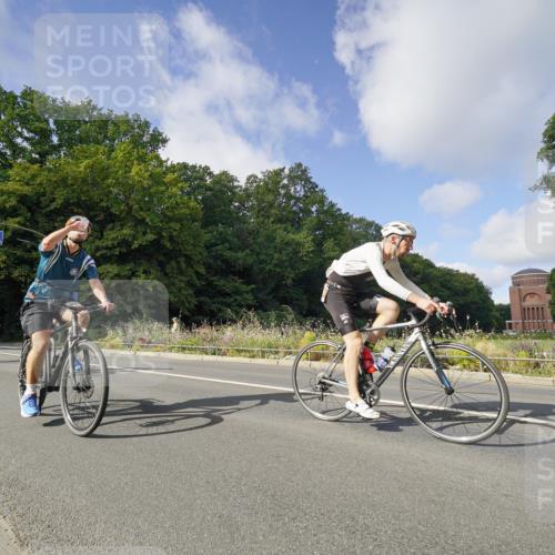 14.09.2025 - Stadtparktriathlon Michael Burmester http://msf.ph/oto/8891942 14.09.2025 10:52:12 Radfahren 661, 720, 759, 772, 785, 797, 799, 805, 806, 813 meine-sportfotos.de
