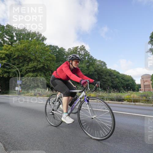 14.09.2025 - Stadtparktriathlon Michael Burmester http://msf.ph/oto/8891991 14.09.2025 10:53:50 Radfahren 631, 668, 685, 758, 766, 808 meine-sportfotos.de