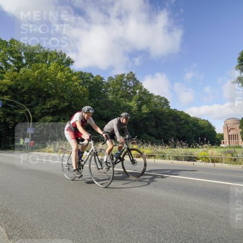 14.09.2025 - Stadtparktriathlon Michael Burmester http://msf.ph/oto/8892041 14.09.2025 10:55:12 Radfahren 632, 686, 699, 705, 721, 729, 769, 847 meine-sportfotos.de