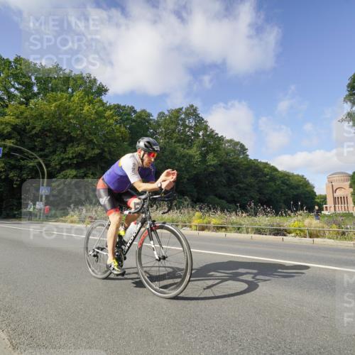14.09.2025 - Stadtparktriathlon Michael Burmester http://msf.ph/oto/8892048 14.09.2025 10:55:21 Radfahren 632, 762, 842, 847, 875 meine-sportfotos.de