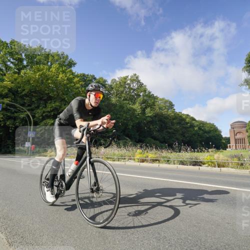 14.09.2025 - Stadtparktriathlon Michael Burmester http://msf.ph/oto/8892082 14.09.2025 10:56:38 Radfahren 763, 774, 776, 778, 788, 802, 803, 849 meine-sportfotos.de