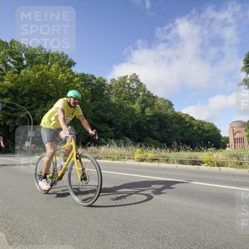 14.09.2025 - Stadtparktriathlon Michael Burmester http://msf.ph/oto/8892095 14.09.2025 10:56:50 Radfahren 697, 746, 755, 764, 767, 771, 776, 783, 796, 807, 811, 817, 914 meine-sportfotos.de
