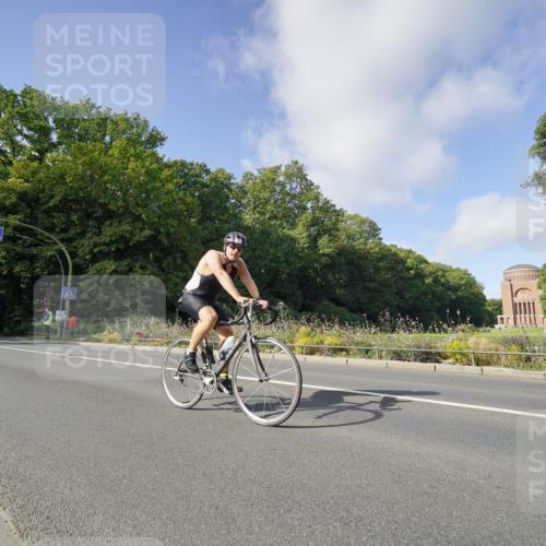 14.09.2025 - Stadtparktriathlon Michael Burmester http://msf.ph/oto/8892158 14.09.2025 10:58:57 Radfahren 582, 712, 727, 743, 750, 799, 804, 862, 873, 882, 917 meine-sportfotos.de