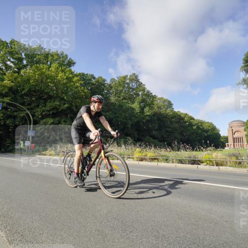 14.09.2025 - Stadtparktriathlon Michael Burmester http://msf.ph/oto/8892169 14.09.2025 10:59:05 Radfahren 683, 727, 739, 743, 759, 799, 804, 862, 873, 882, 917, 920 meine-sportfotos.de