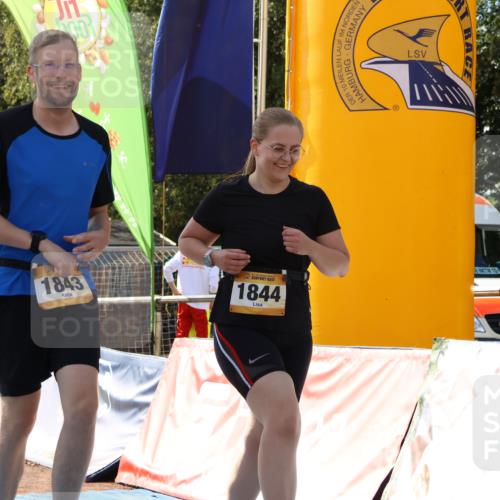 14.09.2025 - Airport Race Strokosch-Dieckow http://msf.ph/oto/8892178 14.09.2025 13:26:09 Ziel 1843, 1844 meine-sportfotos.de