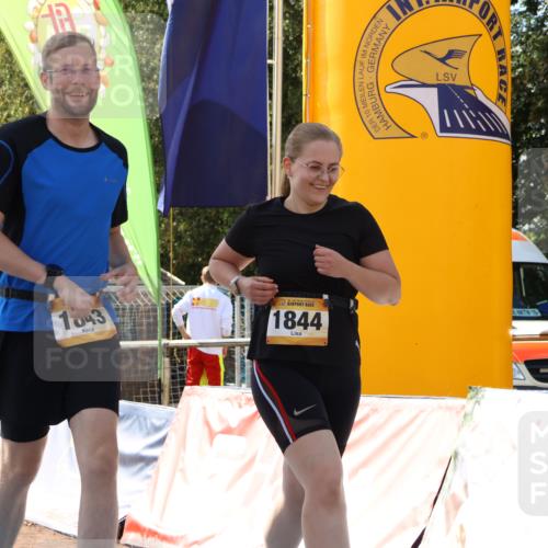 14.09.2025 - Airport Race Strokosch-Dieckow http://msf.ph/oto/8892181 14.09.2025 13:26:09 Ziel 1843, 1844 meine-sportfotos.de