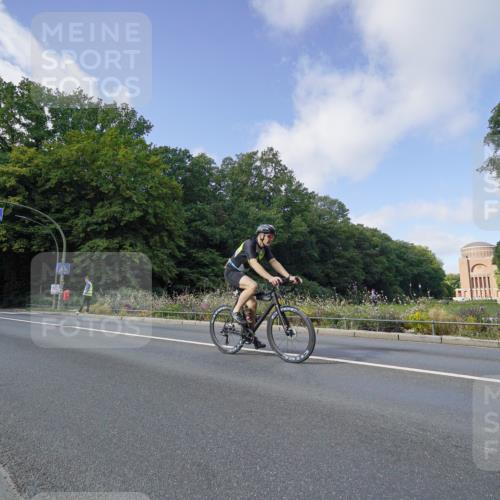 14.09.2025 - Stadtparktriathlon Michael Burmester http://msf.ph/oto/8892212 14.09.2025 11:00:38 Radfahren 600, 601, 643, 724, 730, 793, 829, 838, 870, 915, 921 meine-sportfotos.de