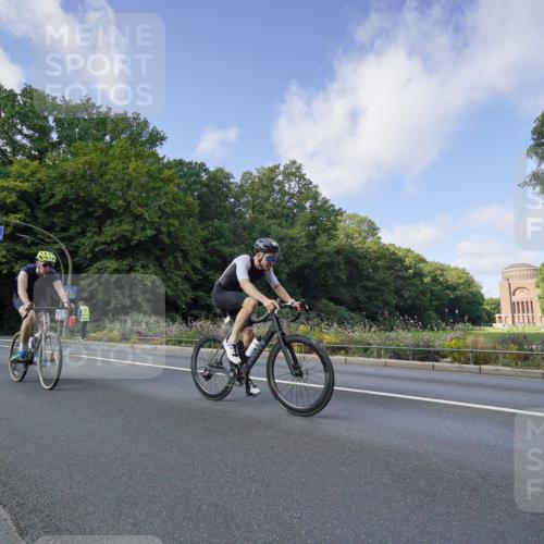 14.09.2025 - Stadtparktriathlon Michael Burmester http://msf.ph/oto/8892234 14.09.2025 11:01:11 Radfahren 749, 758, 806, 825, 902 meine-sportfotos.de