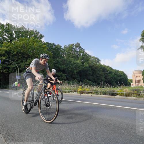 14.09.2025 - Stadtparktriathlon Michael Burmester http://msf.ph/oto/8892309 14.09.2025 11:03:53 Radfahren 721, 740, 765, 781, 798, 801, 909 meine-sportfotos.de