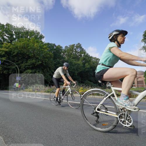 14.09.2025 - Stadtparktriathlon Michael Burmester http://msf.ph/oto/8892320 14.09.2025 11:04:16 Radfahren 628, 655, 671, 686, 755, 774, 802, 803, 818 meine-sportfotos.de