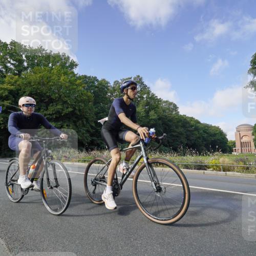 14.09.2025 - Stadtparktriathlon Michael Burmester http://msf.ph/oto/8892326 14.09.2025 11:04:22 Radfahren 628, 671, 686, 771, 774, 802, 803, 818, 857 meine-sportfotos.de