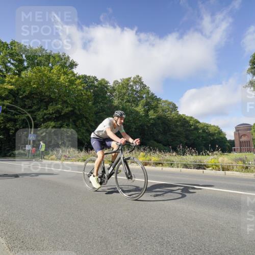 14.09.2025 - Stadtparktriathlon Michael Burmester http://msf.ph/oto/8892380 14.09.2025 11:06:23 Radfahren 791, 800, 873, 889, 917 meine-sportfotos.de