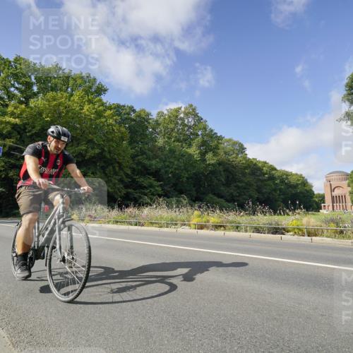14.09.2025 - Stadtparktriathlon Michael Burmester http://msf.ph/oto/8892469 14.09.2025 11:10:06 Radfahren 762, 779, 797, 806, 888 meine-sportfotos.de