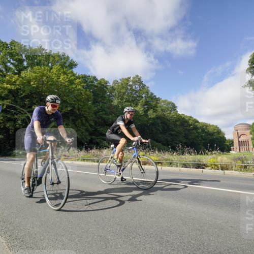 14.09.2025 - Stadtparktriathlon Michael Burmester http://msf.ph/oto/8892536 14.09.2025 11:13:13 Radfahren 827, 859, 861, 891, 973 meine-sportfotos.de