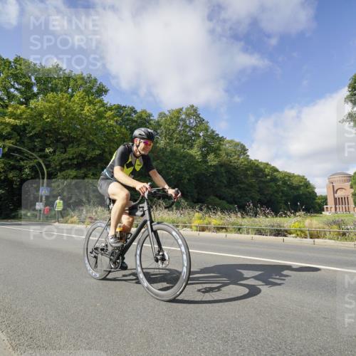 14.09.2025 - Stadtparktriathlon Michael Burmester http://msf.ph/oto/8892553 14.09.2025 11:13:59 Radfahren 838, 850, 855 meine-sportfotos.de