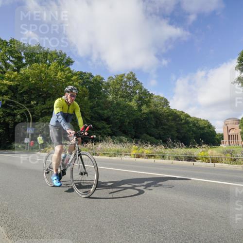 14.09.2025 - Stadtparktriathlon Michael Burmester http://msf.ph/oto/8892555 14.09.2025 11:14:09 Radfahren 744, 796, 824, 847, 850, 873, 1012 meine-sportfotos.de