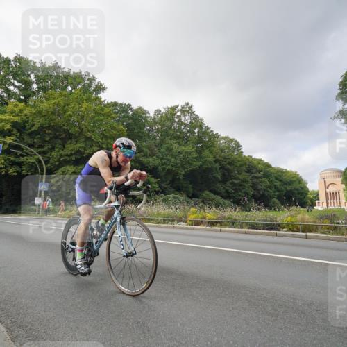 14.09.2025 - Stadtparktriathlon Michael Burmester http://msf.ph/oto/8892845 14.09.2025 11:26:33 Radfahren 846, 902, 911, 926, 931, 934, 942, 961, 976, 1015 meine-sportfotos.de