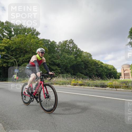 14.09.2025 - Stadtparktriathlon Michael Burmester http://msf.ph/oto/8892873 14.09.2025 11:27:41 Radfahren 833, 841, 859, 872, 889, 917, 944, 990, 1016, 1020 meine-sportfotos.de