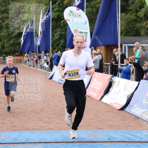 14.09.2025 - Airport Race Strokosch-Dieckow http://msf.ph/oto/8892914 14.09.2025 12:02:58 Ziel 527, 5108, 5319, 5328, 5340 meine-sportfotos.de