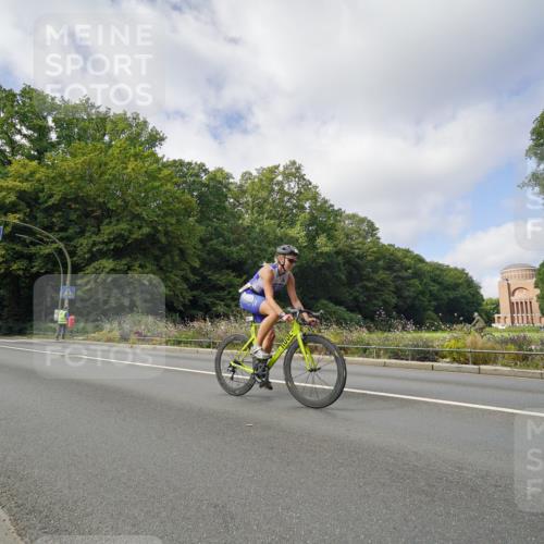 14.09.2025 - Stadtparktriathlon Michael Burmester http://msf.ph/oto/8892944 14.09.2025 11:31:03 Radfahren 862, 920, 929, 957, 964, 987 meine-sportfotos.de