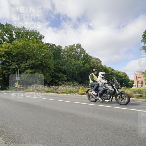 14.09.2025 - Stadtparktriathlon Michael Burmester http://msf.ph/oto/8892959 14.09.2025 11:31:38 Radfahren 893, 895, 940, 958 meine-sportfotos.de