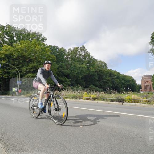 14.09.2025 - Stadtparktriathlon Michael Burmester http://msf.ph/oto/8893037 14.09.2025 11:35:17 Radfahren 868, 932, 947, 990, 1012, 1041, 1103 meine-sportfotos.de
