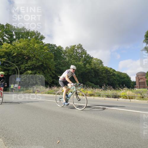 14.09.2025 - Stadtparktriathlon Michael Burmester http://msf.ph/oto/8893122 14.09.2025 11:38:52 Radfahren 855, 1019, 1025, 1047, 1099 meine-sportfotos.de