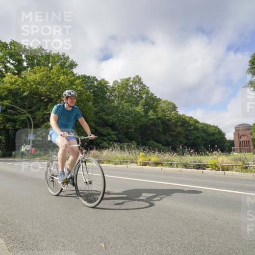 14.09.2025 - Stadtparktriathlon Michael Burmester http://msf.ph/oto/8893183 14.09.2025 11:41:00 Radfahren 958, 992, 1071, 1098 meine-sportfotos.de