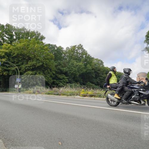 14.09.2025 - Stadtparktriathlon Michael Burmester http://msf.ph/oto/8893189 14.09.2025 11:41:24 Radfahren 942, 951, 1035 meine-sportfotos.de