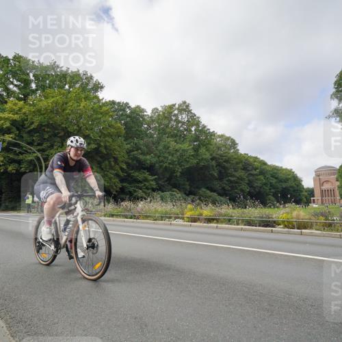 14.09.2025 - Stadtparktriathlon Michael Burmester http://msf.ph/oto/8893251 14.09.2025 11:43:04 Radfahren 789, 941, 976, 1008, 1055, 1057, 1119 meine-sportfotos.de