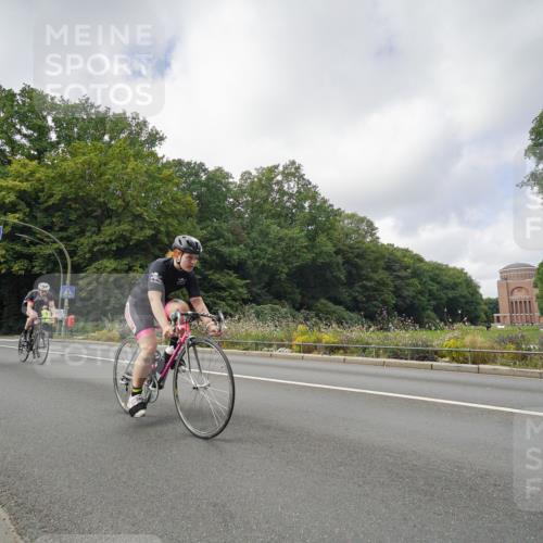 14.09.2025 - Stadtparktriathlon Michael Burmester http://msf.ph/oto/8893284 14.09.2025 11:44:31 Radfahren 931, 938, 944, 973, 982, 989, 1009, 1040, 1051, 1085 meine-sportfotos.de