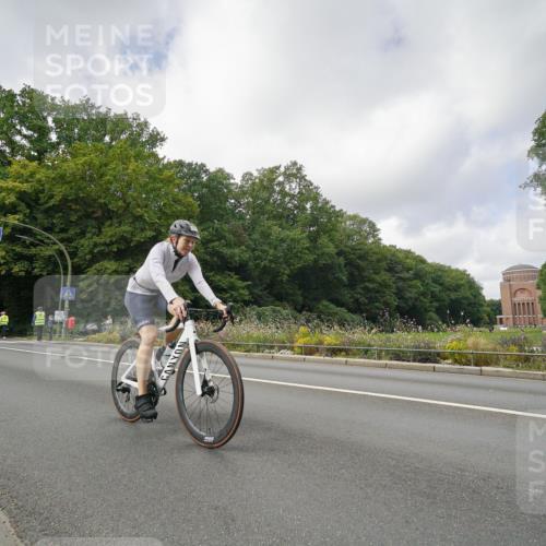 14.09.2025 - Stadtparktriathlon Michael Burmester http://msf.ph/oto/8893291 14.09.2025 11:44:36 Radfahren 931, 938, 944, 973, 982, 989, 995, 1009, 1051, 1080 meine-sportfotos.de