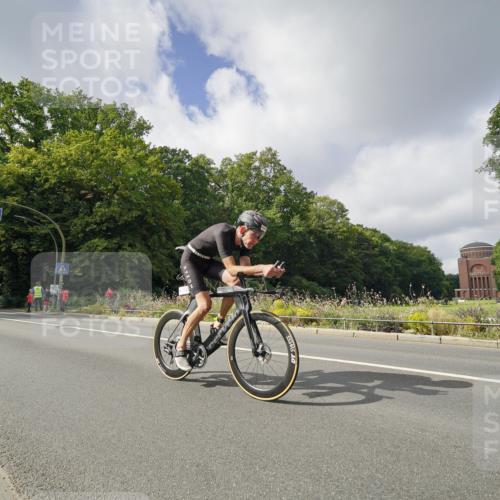 14.09.2025 - Stadtparktriathlon Michael Burmester http://msf.ph/oto/8893373 14.09.2025 11:48:19 Radfahren 968, 1006, 1035, 1041, 1053, 1089 meine-sportfotos.de