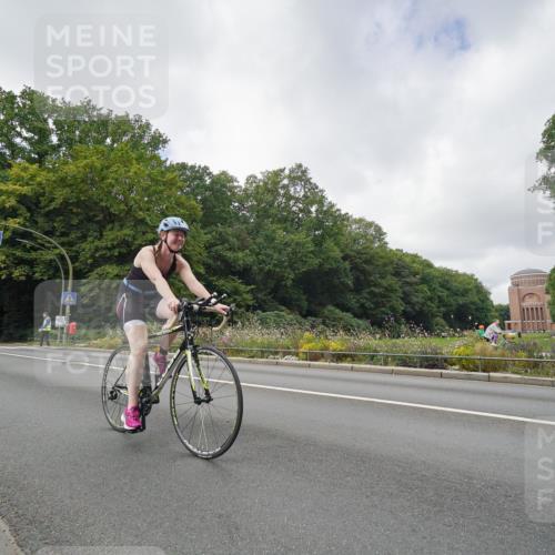 14.09.2025 - Stadtparktriathlon Michael Burmester http://msf.ph/oto/8893449 14.09.2025 11:51:03 Radfahren 926, 936, 1000, 1026, 1027, 1059, 1112 meine-sportfotos.de