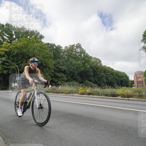14.09.2025 - Stadtparktriathlon Michael Burmester http://msf.ph/oto/8893732 14.09.2025 11:53:46 Radfahren 995, 1031, 1046, 1062, 1063, 1069, 1086, 1099 meine-sportfotos.de