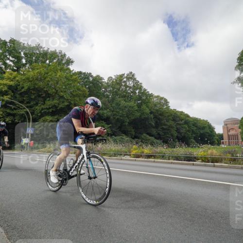 14.09.2025 - Stadtparktriathlon Michael Burmester http://msf.ph/oto/8893736 14.09.2025 11:53:52 Radfahren 995, 1031, 1046, 1069, 1086, 1099 meine-sportfotos.de