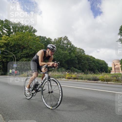 14.09.2025 - Stadtparktriathlon Michael Burmester http://msf.ph/oto/8893749 14.09.2025 11:54:22 Radfahren 1025, 1209 meine-sportfotos.de