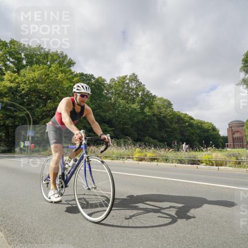 14.09.2025 - Stadtparktriathlon Michael Burmester http://msf.ph/oto/8893778 14.09.2025 11:55:45 Radfahren 955, 1049, 1056, 1092, 1164, 1173, 1174, 1186, 1194 meine-sportfotos.de