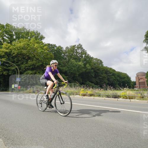 14.09.2025 - Stadtparktriathlon Michael Burmester http://msf.ph/oto/8893790 14.09.2025 11:56:10 Radfahren 937, 1014, 1022, 1082, 1089, 1113, 1170, 1214 meine-sportfotos.de