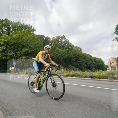 14.09.2025 - Stadtparktriathlon Michael Burmester http://msf.ph/oto/8893809 14.09.2025 11:56:48 Radfahren 927, 949, 964, 1071, 1077, 1088, 1123, 1144, 1217 meine-sportfotos.de