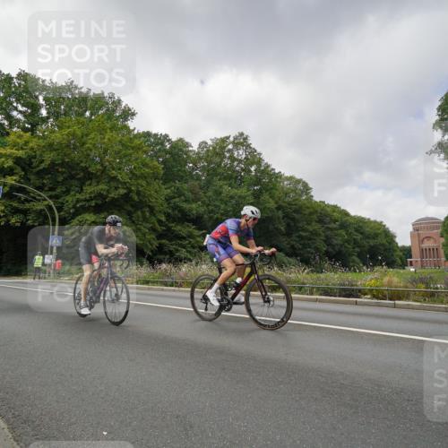 14.09.2025 - Stadtparktriathlon Michael Burmester http://msf.ph/oto/8893856 14.09.2025 11:58:20 Radfahren 945, 1002, 1040, 1083, 1101, 1112, 1121, 1143, 1155, 1160, 1180, 1213 meine-sportfotos.de