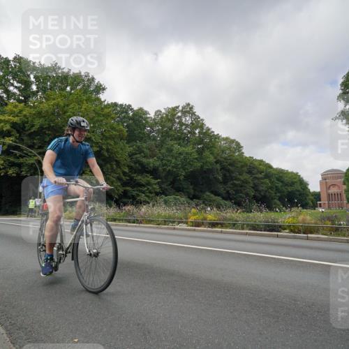 14.09.2025 - Stadtparktriathlon Michael Burmester http://msf.ph/oto/8893863 14.09.2025 11:58:31 Radfahren 945, 972, 1097, 1098, 1101, 1128, 1193, 1213 meine-sportfotos.de