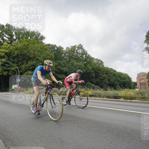 14.09.2025 - Stadtparktriathlon Michael Burmester http://msf.ph/oto/8893869 14.09.2025 11:58:44 Radfahren 972, 1029, 1051, 1059, 1066, 1102, 1128, 1156, 1171 meine-sportfotos.de