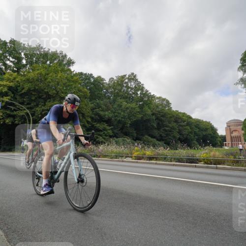 14.09.2025 - Stadtparktriathlon Michael Burmester http://msf.ph/oto/8893898 14.09.2025 11:59:47 Radfahren 936, 980, 1054, 1057, 1107, 1115, 1178, 1202 meine-sportfotos.de