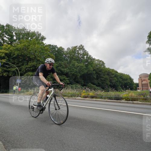 14.09.2025 - Stadtparktriathlon Michael Burmester http://msf.ph/oto/8893900 14.09.2025 11:59:48 Radfahren 936, 980, 1054, 1057, 1107, 1115, 1178, 1202 meine-sportfotos.de