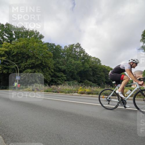 14.09.2025 - Stadtparktriathlon Michael Burmester http://msf.ph/oto/8893917 14.09.2025 12:00:37 Radfahren 974, 1033, 1036, 1047, 1063, 1192 meine-sportfotos.de