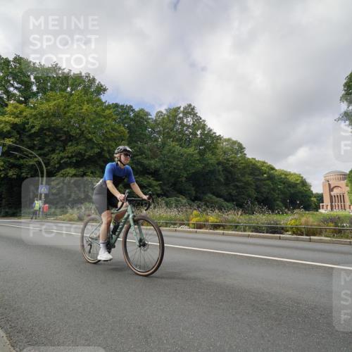 14.09.2025 - Stadtparktriathlon Michael Burmester http://msf.ph/oto/8893923 14.09.2025 12:00:49 Radfahren 962, 974, 994, 1011, 1063, 1064 meine-sportfotos.de